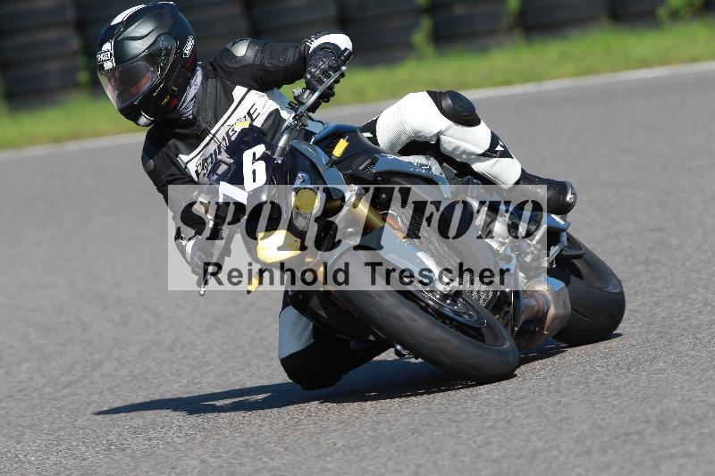 /Archiv-2022/64 19.09.2022.09 Plüss Moto Sport Yamaha Fun Day ADR/Sportfahrer/76